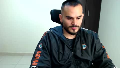 Esteban Fernandez online show from 11.14.25