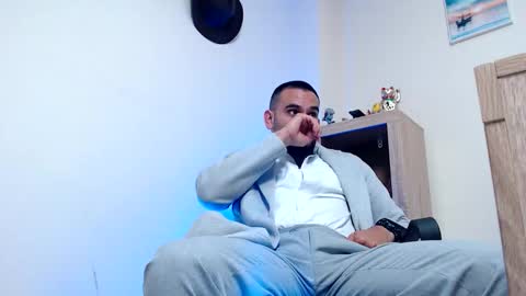 Esteban Fernandez online show from 02.08.26