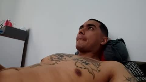 Snapshot of estebanmed92 chatting on 02.27.26 estebanmed92 online show from 02.27.26