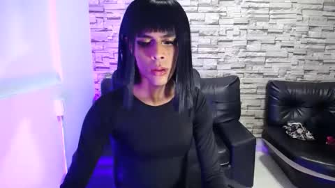 Snapshot of estefani_robles chatting on 04.19.26 estefani robles online show from 04.19.26