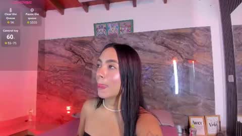 Snapshot of estefy_gomez1 chatting on 06.17.26 Stefy online show from 06.17.26