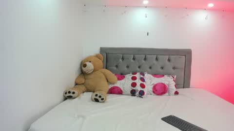 estehefany_gil online show from 02.26.26