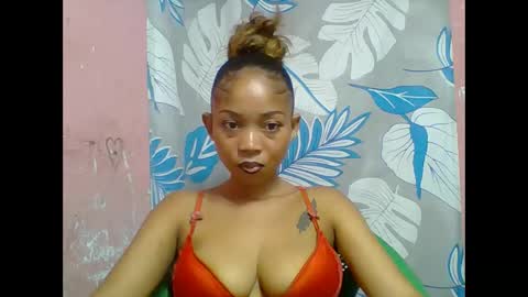 Snapshot of estelah20 chatting on 01.18.26 estelah20 online show from 01.18.26