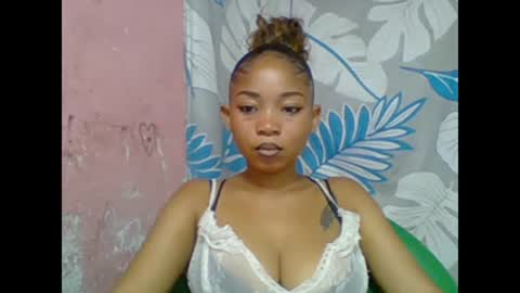 Snapshot of estelah20 chatting on 02.02.26 estelah20 online show from 02.02.26