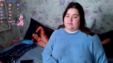 Snapshot of estelle_hicks chatting on 12.12.24 estelle_hicks online show from 12.12.24