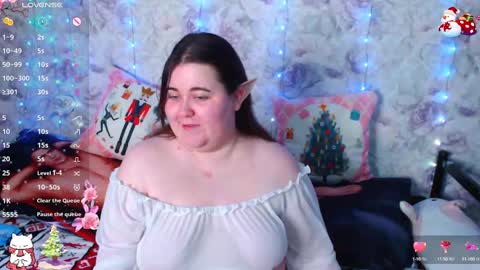 Snapshot of estelle_hicks chatting on 12.24.24 estelle_hicks online show from 12.24.24