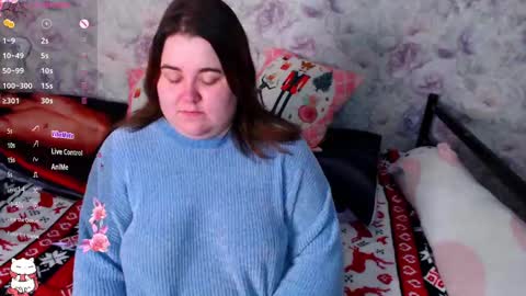 Snapshot of estelle_hicks chatting on 01.05.25 estelle_hicks online show from 01.05.25