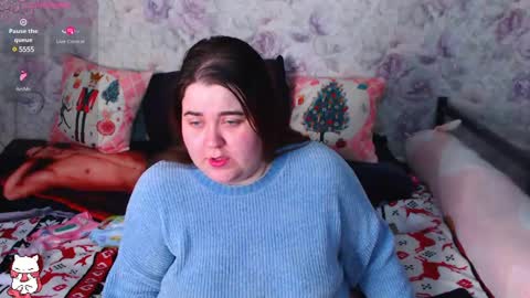 Snapshot of estelle_hicks chatting on 02.05.25 estelle_hicks online show from 02.05.25