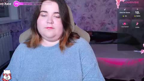 Snapshot of estelle_hicks chatting on 09.29.25 estelle_hicks online show from 09.29.25