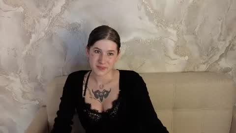 Ester Henderson online show from 07.28.26