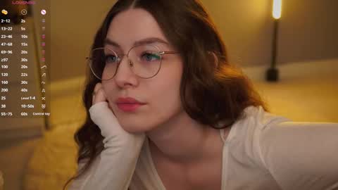 Ester online show from 03.12.26