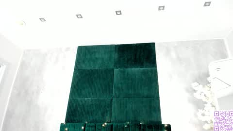 Ester online show from 02.08.26