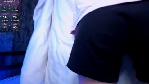 Ester online show from 10.30.25