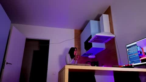 Ester online show from 04.07.26