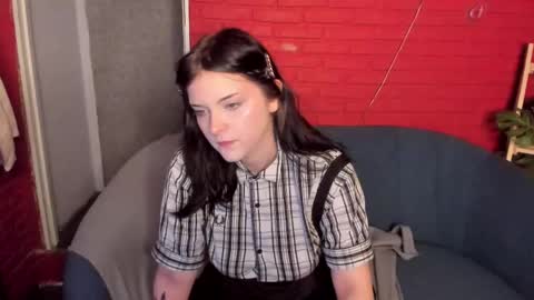 Ester  online show from 04.03.26