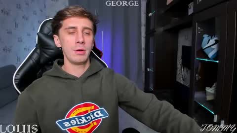 Snapshot of esthetics_boys chatting on 03.12.25 LOUIS online show from 03.12.25