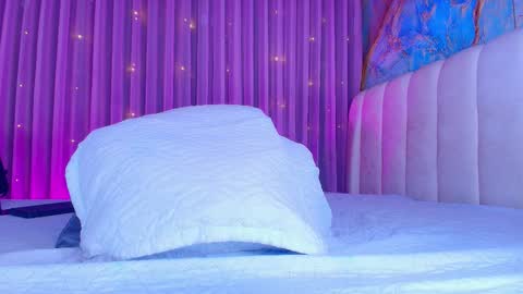 Estrella online show from 03.08.26