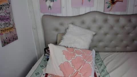  Estrella  online show from 03.07.25