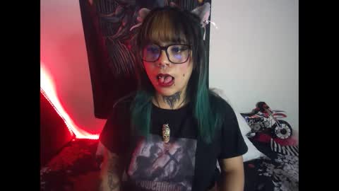 Snapshot of eta_carinae6 chatting on 02.20.25 eta_carinae6 online show from 02.20.25