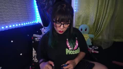 Snapshot of eta_carinae6 chatting on 10.19.25 eta_carinae6 online show from 10.19.25