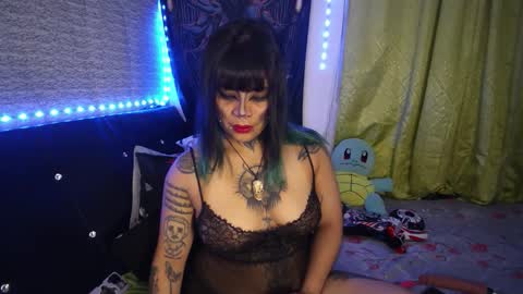 Snapshot of eta_carinae6 chatting on 10.27.25 eta_carinae6 online show from 10.27.25