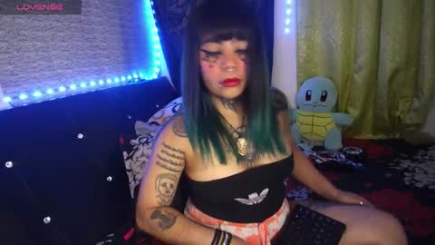 Snapshot of eta_carinae6 chatting on 11.10.25 eta_carinae6 online show from 11.10.25