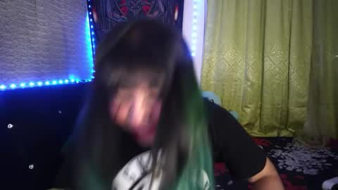 Snapshot of eta_carinae6 chatting on 11.19.25 eta_carinae6 online show from 11.19.25