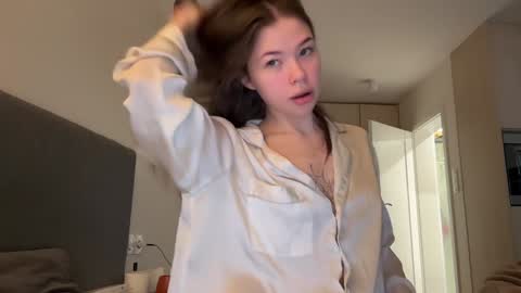 Snapshot of eternal_infinite chatting on 01.18.25 nika 3 online show from 01.18.25