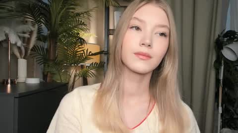 Natalie online show from 11.16.25