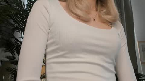 Natalie online show from 03.14.26