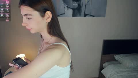 Snapshot of eternity_is_endless chatting on 01.18.25 Mary online show from 01.18.25