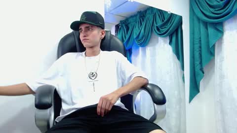 Snapshot of ethan_boy_ chatting on 12.07.24 Ethan online show from 12.07.24