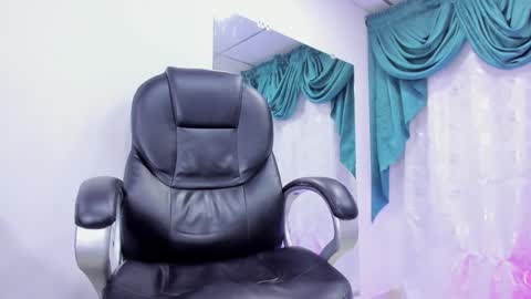 Snapshot of ethan_boy_ chatting on 01.19.25 Ethan online show from 01.19.25