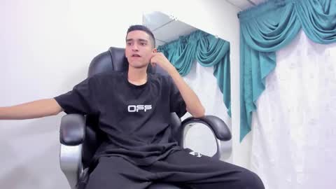 Snapshot of ethan_boy_ chatting on 01.22.25 Ethan online show from 01.22.25