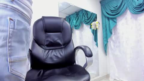 Snapshot of ethan_boy_ chatting on 02.05.25 Ethan online show from 02.05.25