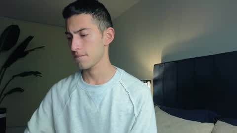 Snapshot of ethan_skiny_ chatting on 12.24.24 Joan online show from 12.24.24