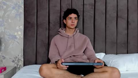 ethanlowell online show from 11.28.25