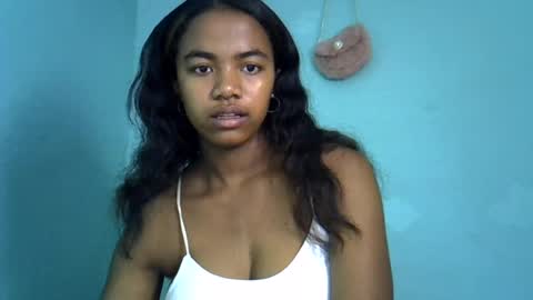 Snapshot of ethenabeauty0 chatting on 07.28.26 Dinah online show from 07.28.26