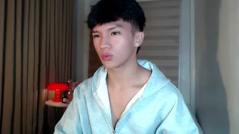 Rey online show from 02.10.26