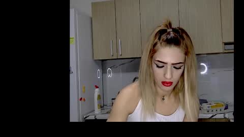 Snapshot of etherealuxx chatting on 02.09.26 Serena online show from 02.09.26