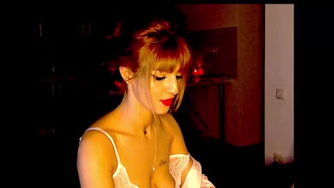 Snapshot of etherealuxx chatting on 02.13.26 Serena online show from 02.13.26