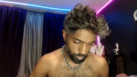 Snapshot of ethniclthr chatting on 11.03.25 Ethnic Charm online show from 11.03.25