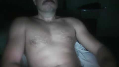 Snapshot of etim33 chatting on 09.22.25 etim33 online show from 09.22.25