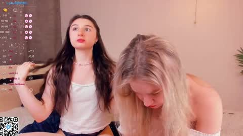 Snapshot of eugeniabrainard chatting on 02.20.25 Kira and Kamila online show from 02.20.25