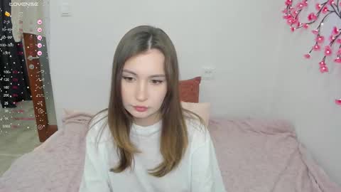 Veronica Tiia Lilith left to right online show from 02.11.26