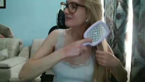 eva2323 online show from 03.07.25