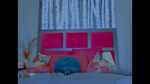 Snapshot of eva4him831 chatting on 10.12.25 eva4him831 online show from 10.12.25