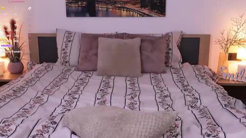 Snapshot of eva__si chatting on 02.20.25 Eva online show from 02.20.25