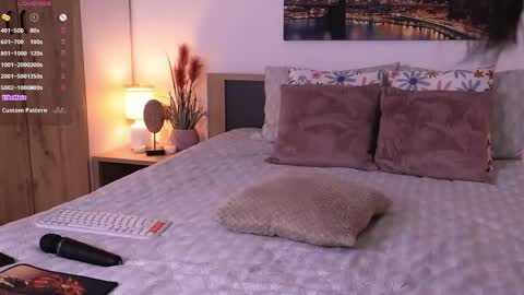 Snapshot of eva__si chatting on 03.29.26 Eva online show from 03.29.26