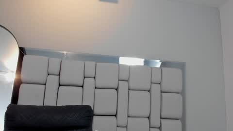 EVA  online show from 01.31.25